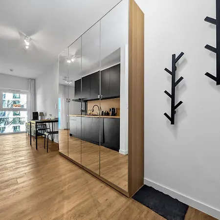 Magnolia Bloom By Bookinghost