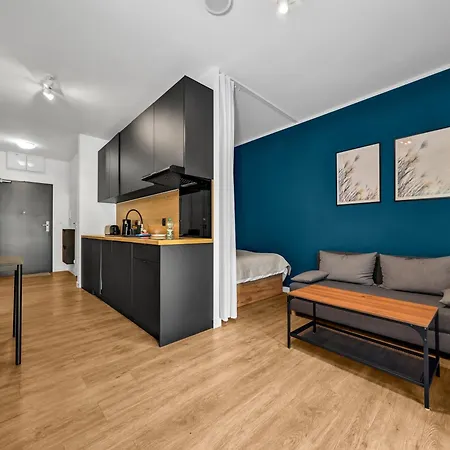 Magnolia Bloom By Bookinghost Breslau